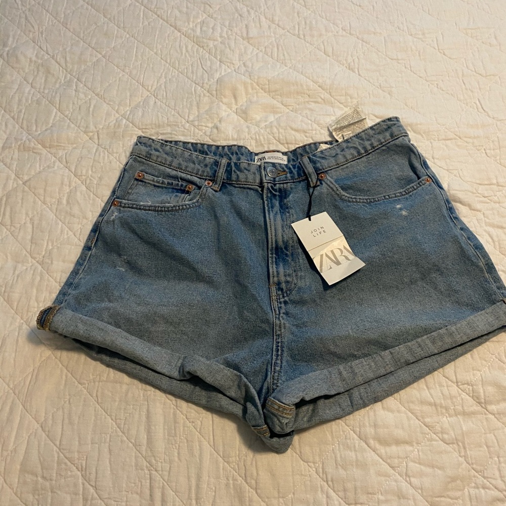 ZARA Highwaist shorts